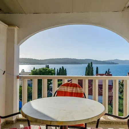 Jadran Daire Trogir