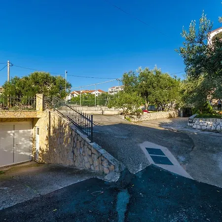 Jadran דירה