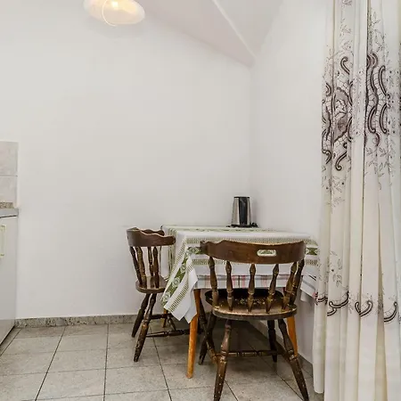 Jadran דירה