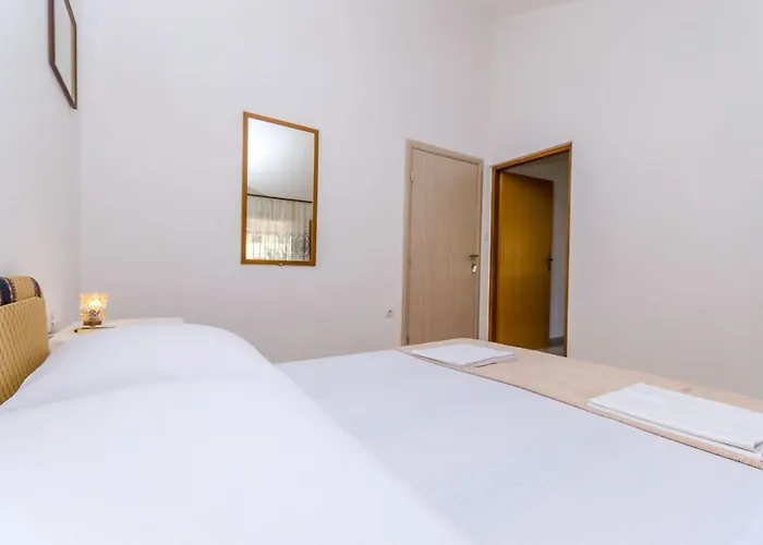 Apartment Jadran *