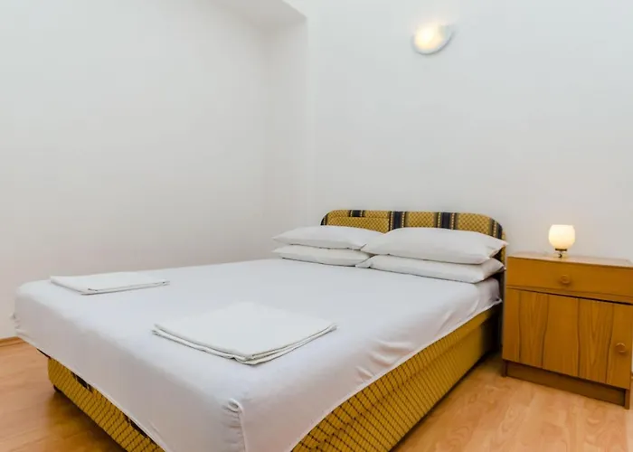 Apartment Jadran *